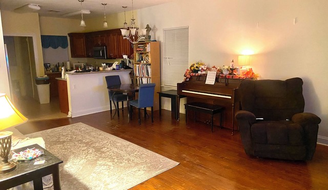 Furnished 2bedroom 1BA house with WiFi and central AC in wonderful New Orleans!