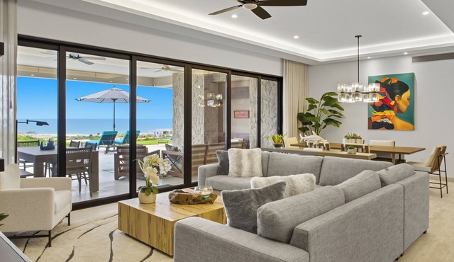 Gorgeous 3BR Oceanview Condo with Stunning Views