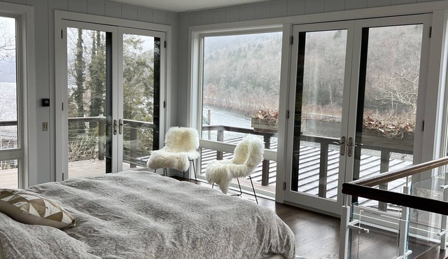 Gorgeous Year-Round Mid-Century Lake House Gem on sought after Lake Waramaug!