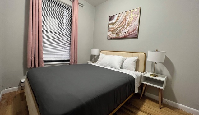 Grand Upper West Side Suite, Sleeps 8+, Steps to Central Park