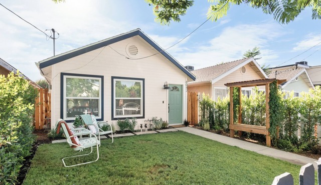 Heritage Design Luxury Bungalow with Modern Amenities