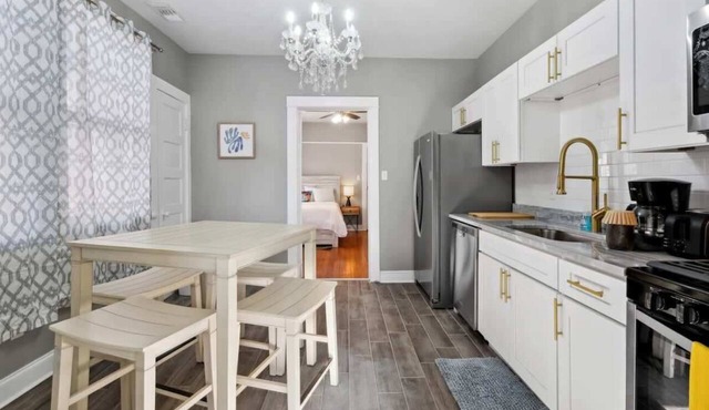 Incredible New Renovation- 1br in Mid City