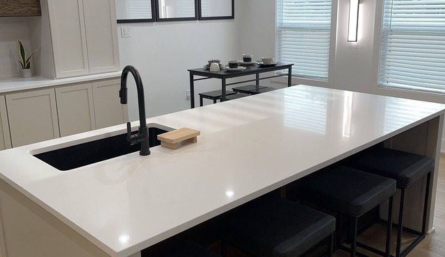 Introducing "ElevateVR Living" Your New Baton Rouge 3 Story Retreat Sleeps 14