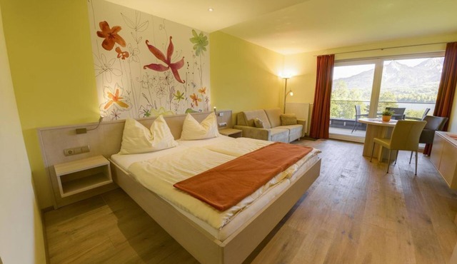 Junior Suite mit Seeblick Typ A1 - Seepark Drobollach