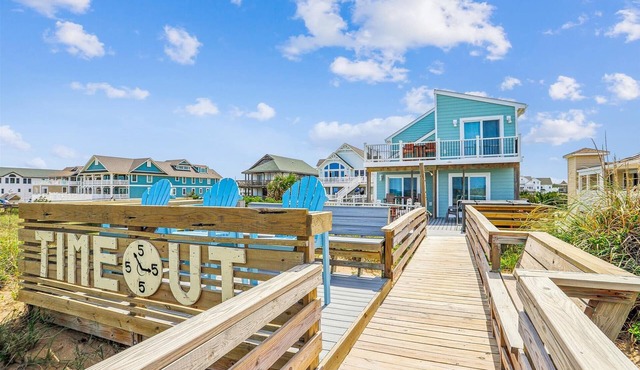 KD1213- Oceanfront Charmer- 4 BRs, Hot Tub, Dog Friendly and Views!