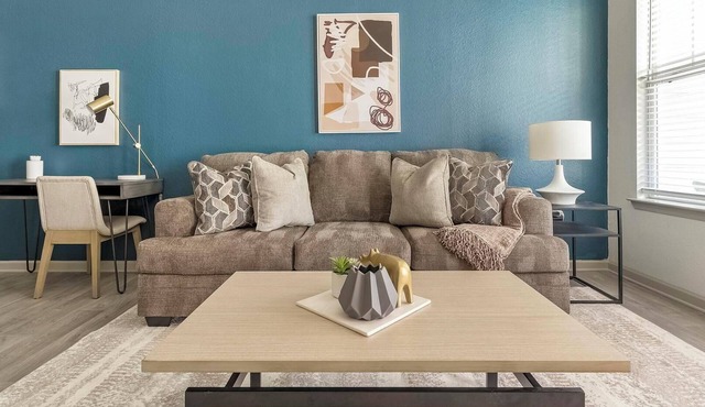 Landing | Beautiful 1BD, Clubhouse, Pool