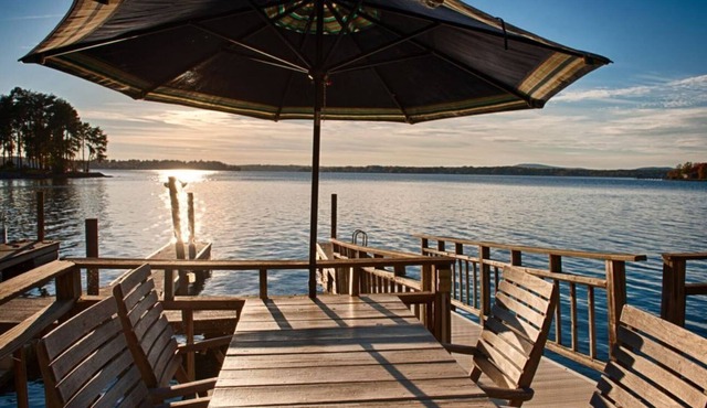 Landover Lodge | Sunsets Galore! | Lower Level Addition Complete |Sleeps 14