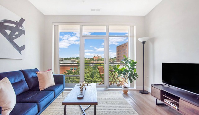 Lavish 1 bed Apt + Rooftop & Gym - Downtown Stamford