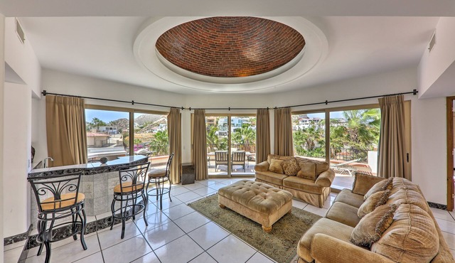 Luxe Cabo Retreat: Terrace w/Stunning City Views!