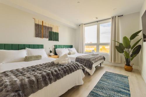 Luxe Loft 15 Min from NYC with City View & Gym