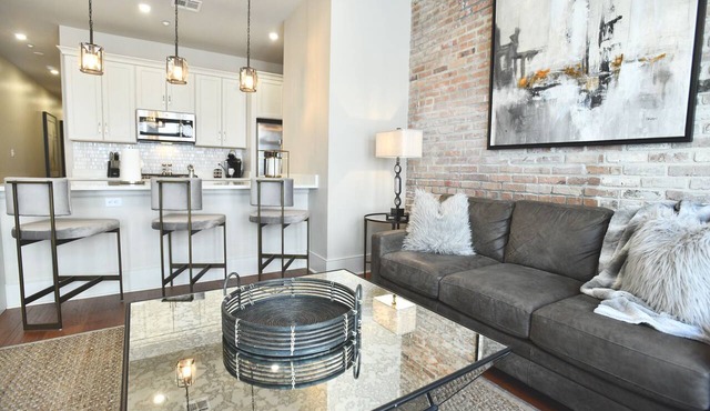 Luxury Hideaway: The Comforts of Home in New Orleans’ CBD