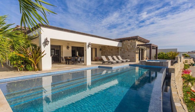 Luxury Oceanview Villa with Private Pool & Jacuzzi