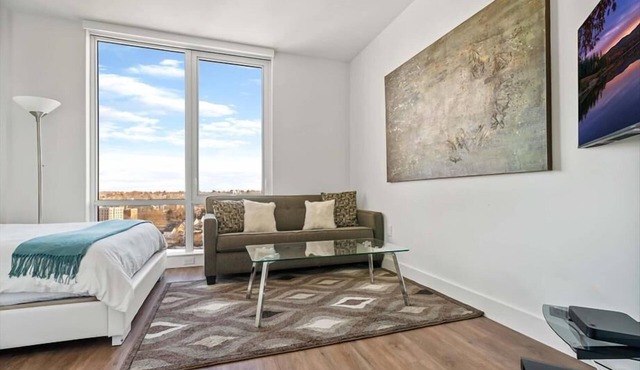 Luxury Studio Apartment | Downtown White Plains | Gym + Clubroom