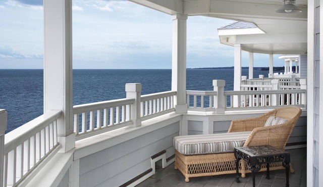 Madison Beach Hotel