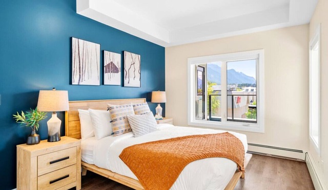 Modern 2BR Golden Retreat w/BBQ + Stunning Views!