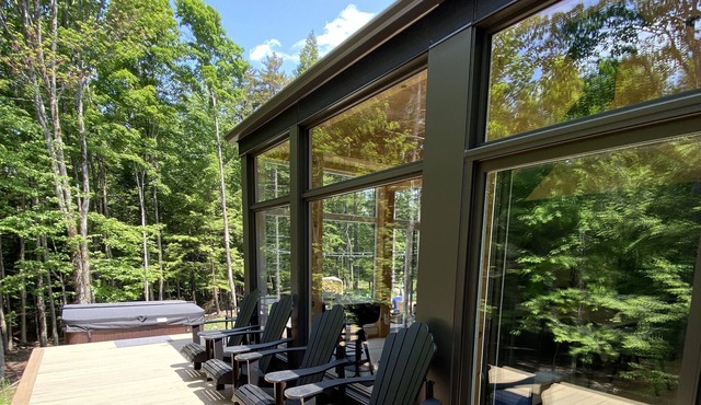 Modern Cosy-Chic Chalet with Spa in Nature