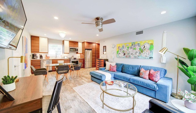 Modern Myers Park 1BR · Ground Floor · Free Parking · near Atrium CMC & Uptown