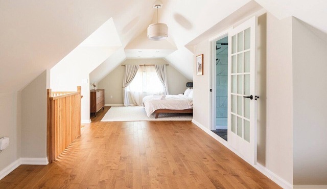 Modern & Spacious 1908 Home