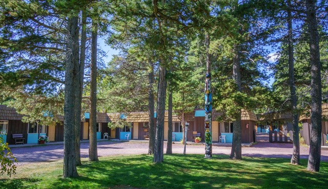 Mountain Pine Motel