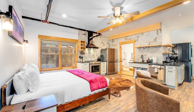 New! Lake McDonald Townhome. In Glacier National Park!