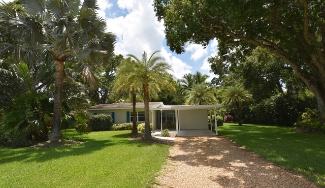 ☀️Newly remodeled! Comfy vacation home not far from the beach!