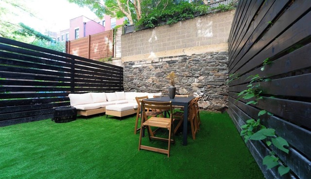 Newly Renovated 2BR w/Backyard