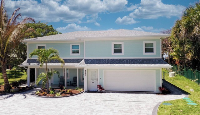 Oasis Incredible River Front/Ocean Retreat- Lower