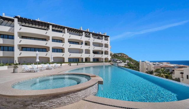 Oceanfront, Infinity Pool, Vera-Neo Beach Club/Gym