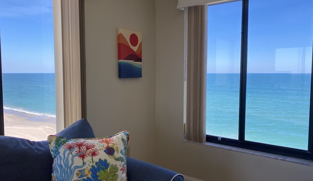 Oceanfront penthouse: beautiful water views from every window