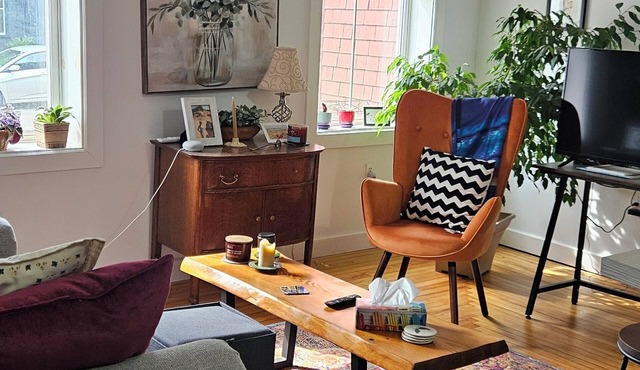 One Bedroom Sparkler in Charlottetown Historic District