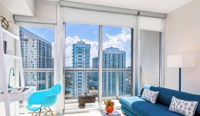Playful Studio Suite | Walk to Brickell