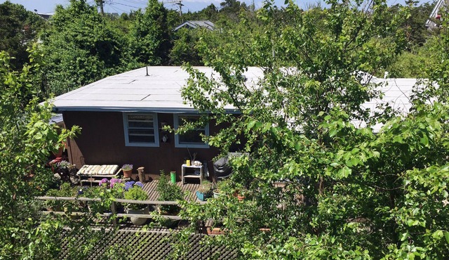 Private, comfortable, sweet spot by the bay!!