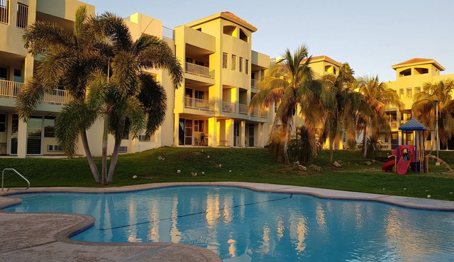 Puerto Salinas at Combate, Beautiful Condo with Ocean Breeze and Birds Sound