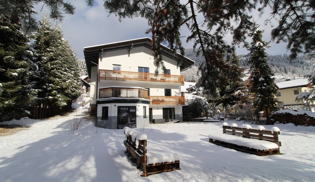 R.M.G. Studio CAMELOT