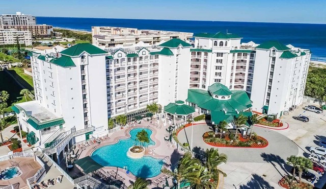 Resort on Cocoa Beach, Ocean Front 2-2,Amazing family place. Side Ocean View