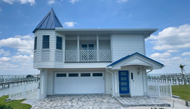 Riverfront Home, Private Beach Access, Private Dock-Near Sebastion Inlet