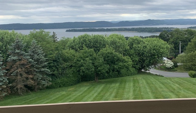 Savor the Luxury at the Haven Hudson River Condo Cottage