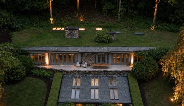 Secluded Architectural gem in the heart of Roxbury - Modern, Chic & Dreamy Pool