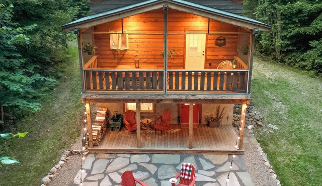 Secluded Riverfront Cabin - 5 Min to Whiteface.