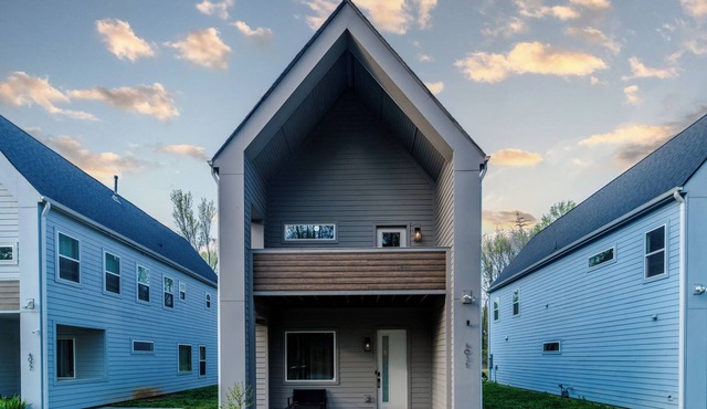 Serene 4BR Home with Spacious Backyard