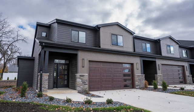 Sherman Creek - Modern Luxury Townhome Perfect for Families & Groups