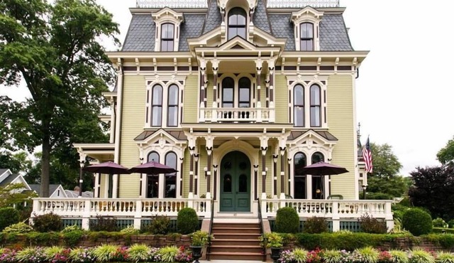Silas W Robbins House