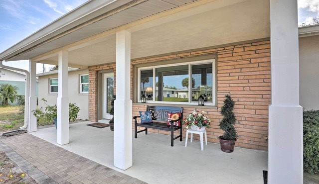 Single-Story Home: Walk to Beach, Pier & River