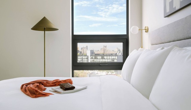 Sonder Court Square | King Studio Apartment
