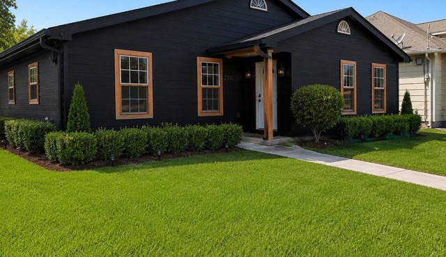 Spacious 4-bedroom house in perfect New Orleans Quiet Area.