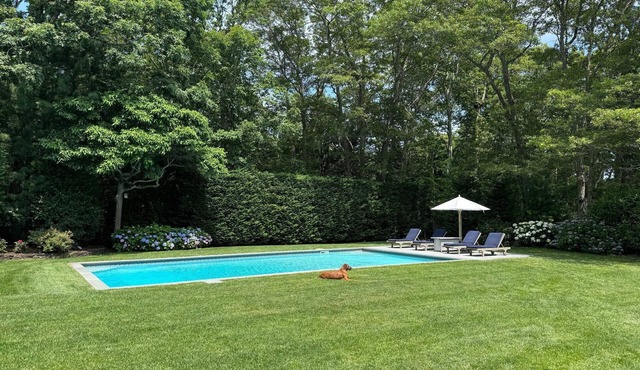 Spacious 5-bedroom East Hampton private retreat