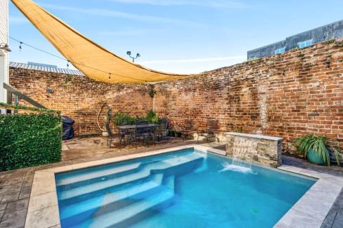 Spacious 5BR 3BA Villa with Private Courtyard and Heated Pool