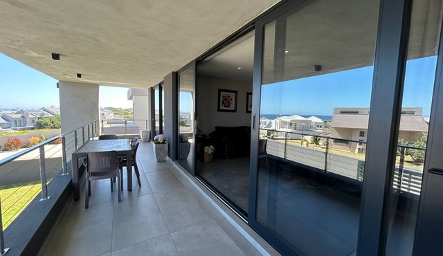 Spacious Beach Breakaway