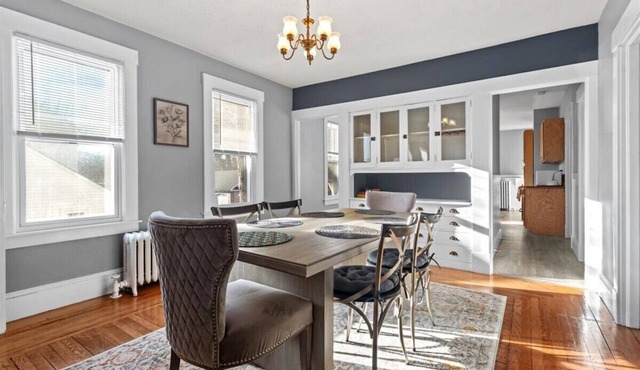 Spacious & Private 2BR Near West Hartford Center w Free Parking