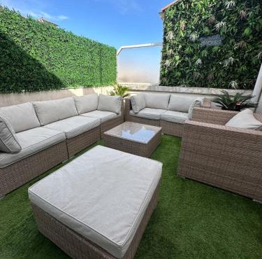 Spacious, quiet apartment